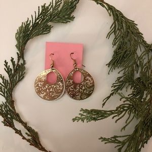 Gold Teardrop Earrings